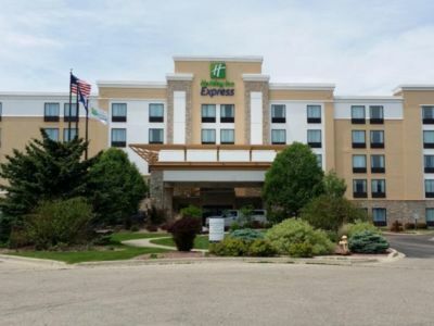Express Janesville-i-90 & Us Highway 14 By Ihg Janesville
