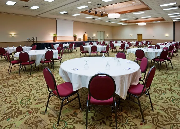 Holiday Inn Express Janesville-I-90 & Us Highway 14 By Ihg