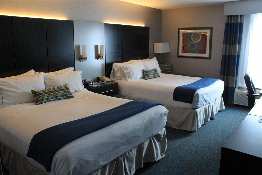 Express Janesville-i-90 & Us Highway 14 By Ihg Janesville