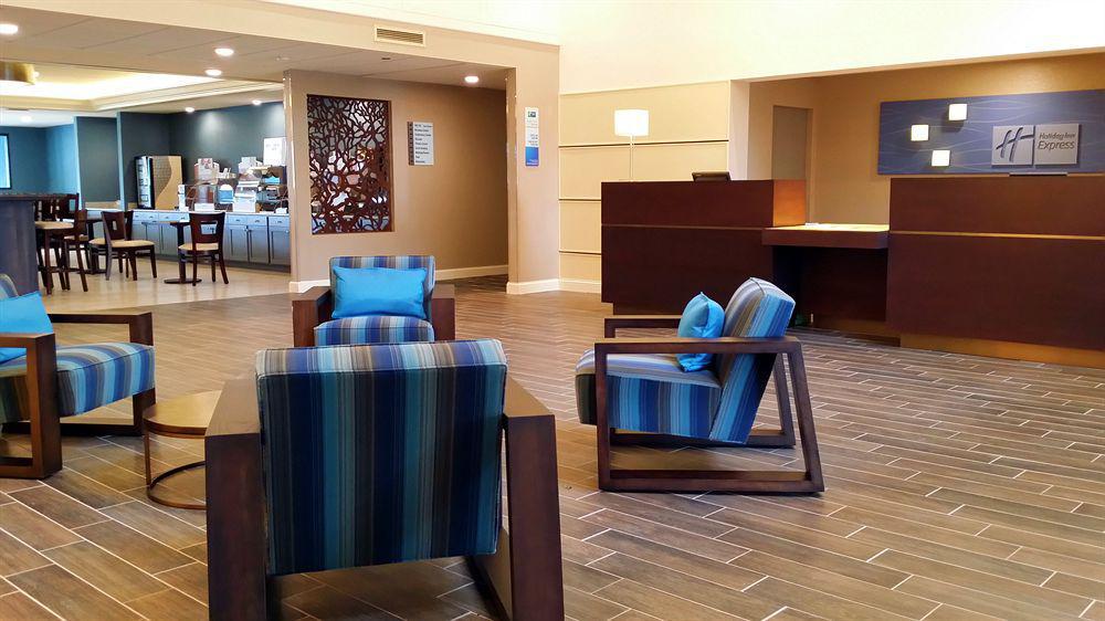 Express Janesville-i-90 & Us Highway 14 By Ihg 2* Janesville