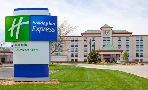 Express Janesville-i-90 & Us Highway 14 By Ihg Hotel 2*