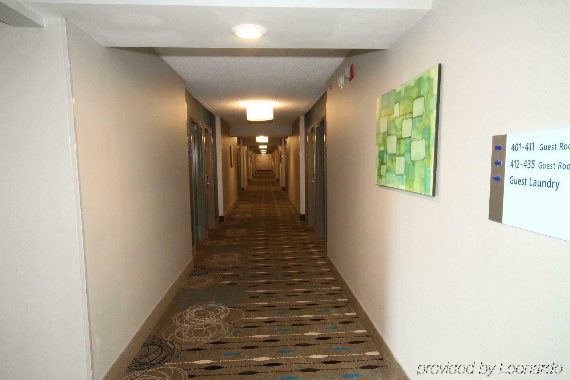 Express Janesville-i-90 & Us Highway 14 By Ihg 2*